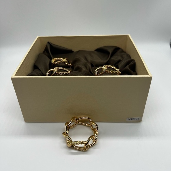 L’objet Gold Plated and Swarovski Crystal Link Napkin Rings (Set of four). NEW - Picture 1 of 3